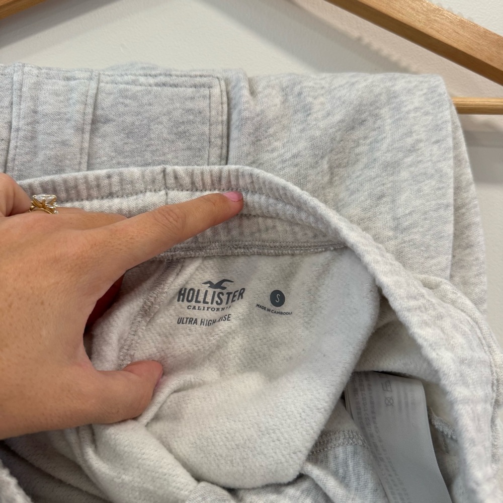 Hollister Grey Sweat Lounge Set - Picture 4 of 7